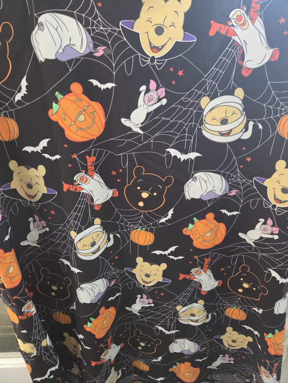 Disney Winnie the Pooh Kids' Halloween V-Neck Top - Black & Orange - Picture 5 of 6